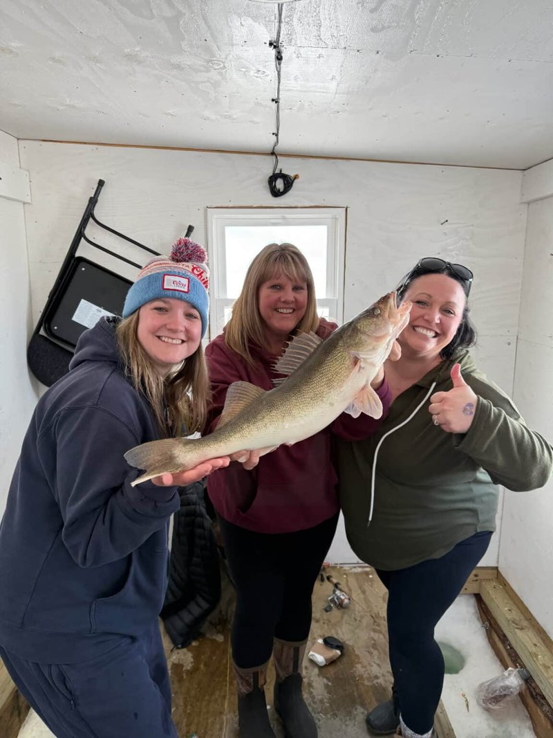 Ice fishing casino, ice fishing demo